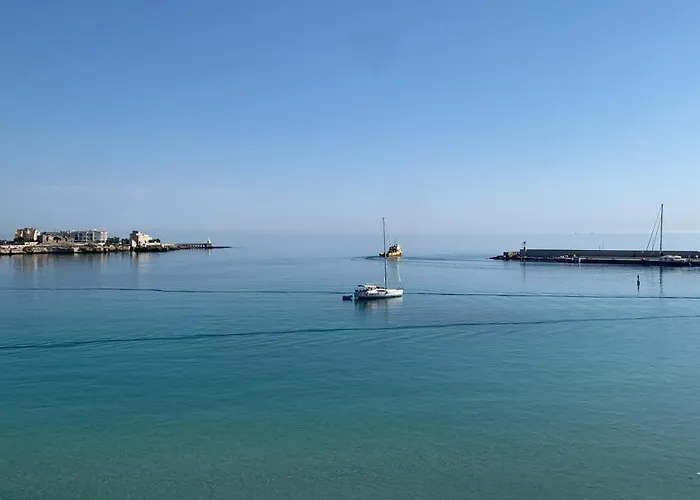 Riva Mediterranea أوترانتو